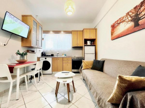 Modern & Quiet 4th Floor Flat - 3' from Metro
